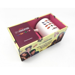 Coffret Sex Education - Vivons d'amour et de boissons chaudes ! Carnet à potins avec 1 mug en céramique